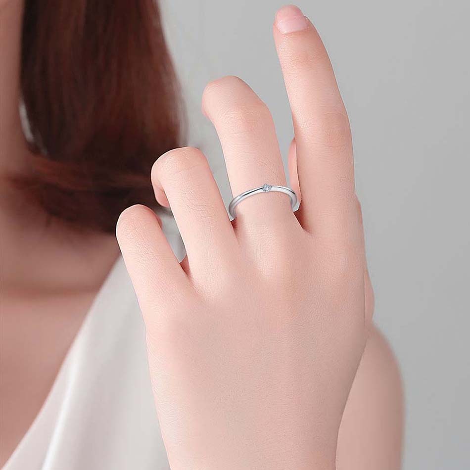 Women's S925 Silver Ring with Single Diamond Electroplated Individually Packed Gem Inlay Promise Ring Engagement Ring Wedding Band Anniversary Ring Gift for Her