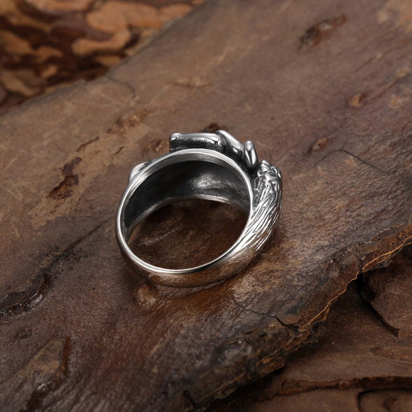 Mens Womens Skull Ring Stainless Steel Retro Design Fashion Jewelry Durable Statement Accessory Unisex Jewelry