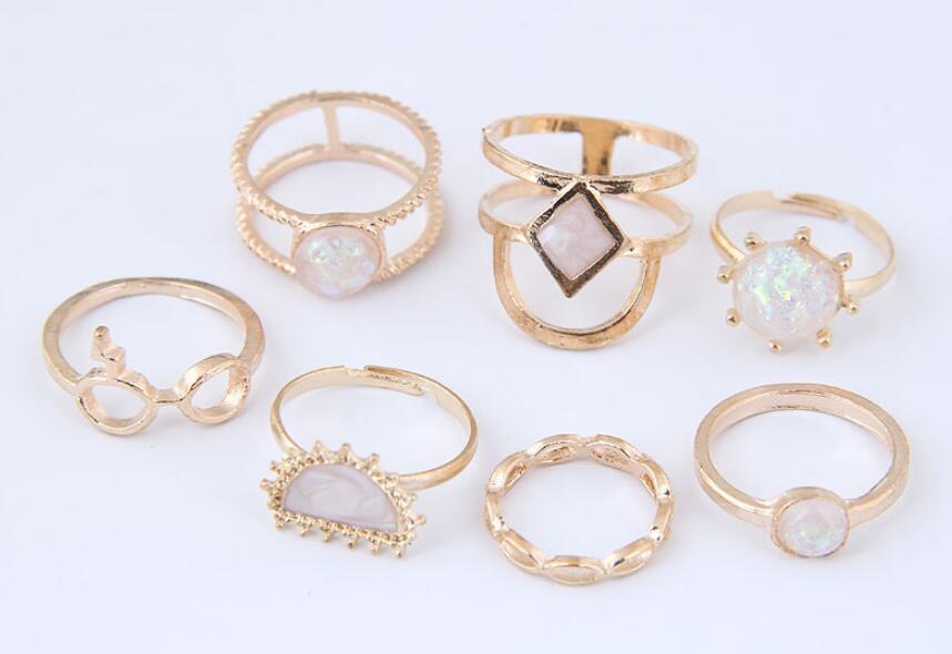 Boho Stackable Ring Set Seven Pcs Alloy Gemstone Rings For Women Bohemian European American Style Jewelry Essentials