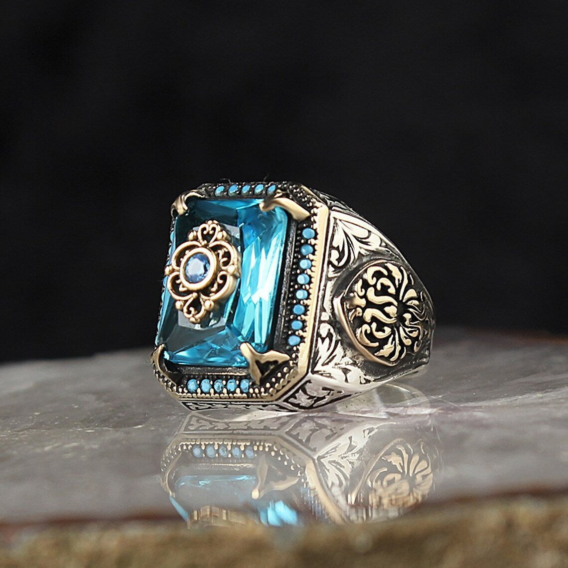 Vintage Tribal Texture Inlaid Aquamarine Zircon Ring Mens Geometric Alloy Band With Electroplating Durable Shine