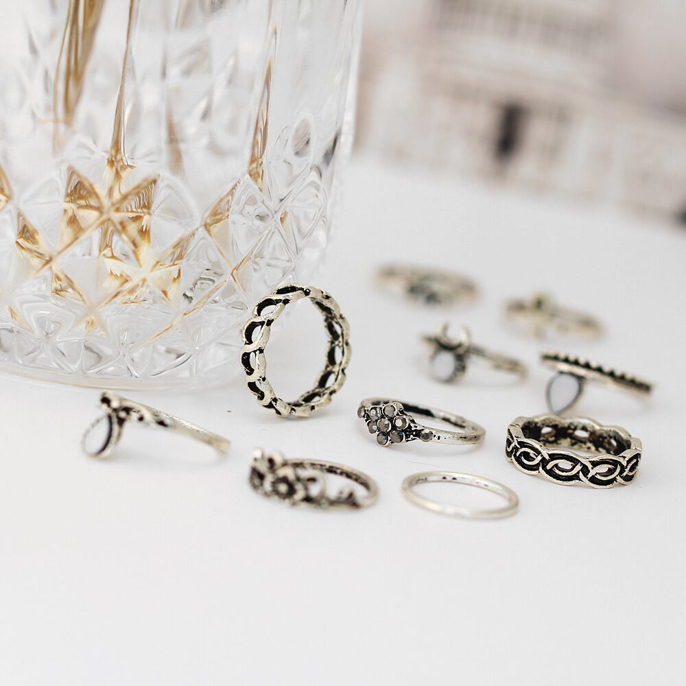 Unisex Animal Zodiac Rings Set Of 10 Alloy Inlaid Gemstone Animal Theme Rings Gift Rings Artificial Gem Stones