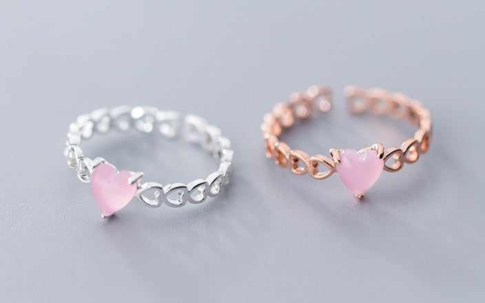 Womens Fashion Synthetic Glass Hollow Love Ring Sweet Temperament Dainty Finger Jewelry For Daily Wear Elegant