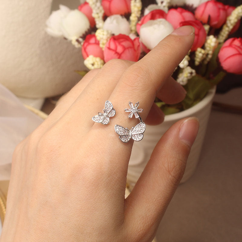 Womens Fashion Butterfly Ring Delicate Alloy Floral Design Electroplated Gift For Travel Souvenir Individually Packed