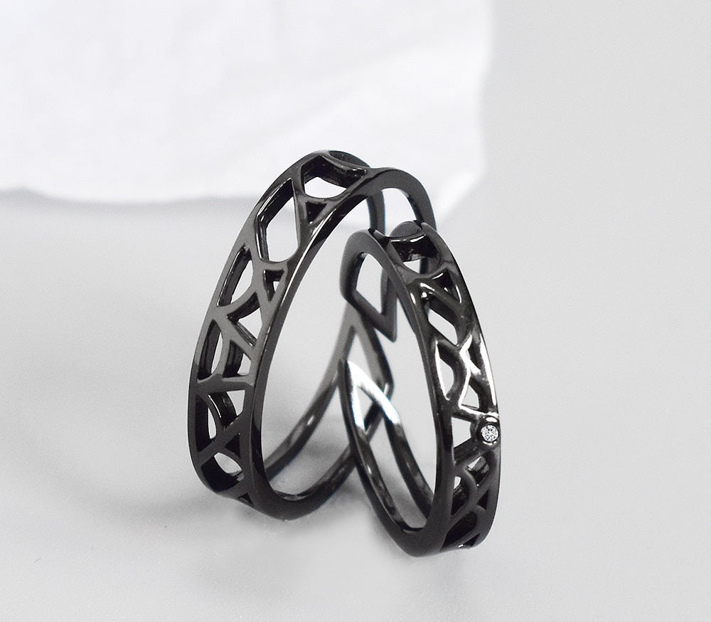 Couple Rings Fashion Jewelry Simple Black Hollow Ring Geometric Silver Ring For Men And Women Anniversary Gift