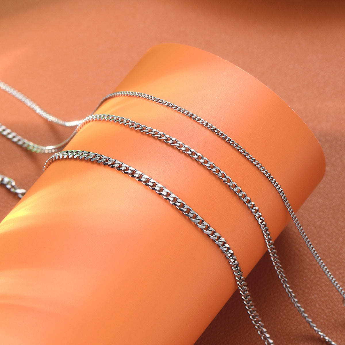 Unisex Hip Hop Flat Cuban Link Bracelet Electroplated Zinc Alloy Personality Bracelet Couple Bracelet Set of 2