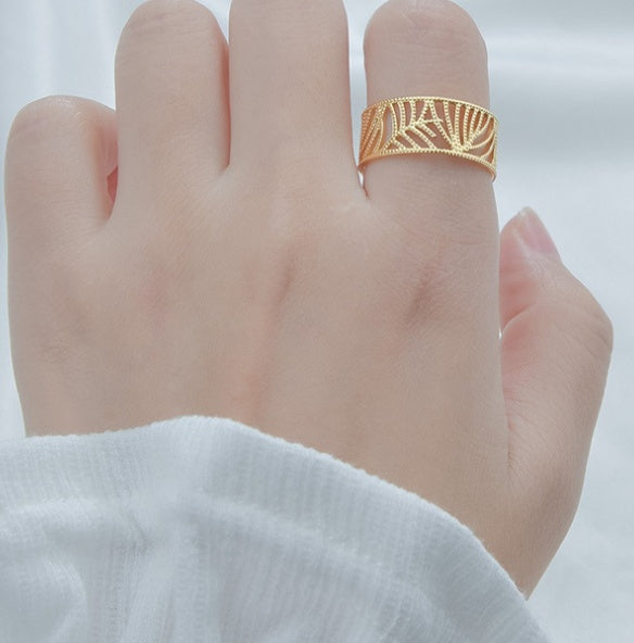 Leaf Shaped Hollow Opening Adjustable Stainless Steel Ring for Women Korean Style Jewelry Gift Daily Wear Gift