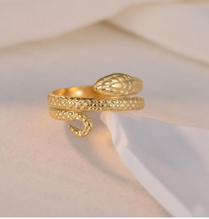 Geometric Copper Ring With Bee Design European American Fashion Statement Jewelry Fishbone Ring Golden Elegant