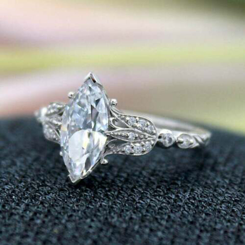 Gold Plated Copper Ring With Horse Eye Zircon Gemstone Inlaid For Women Anniversary Promise For Everyday Wear Gift Box