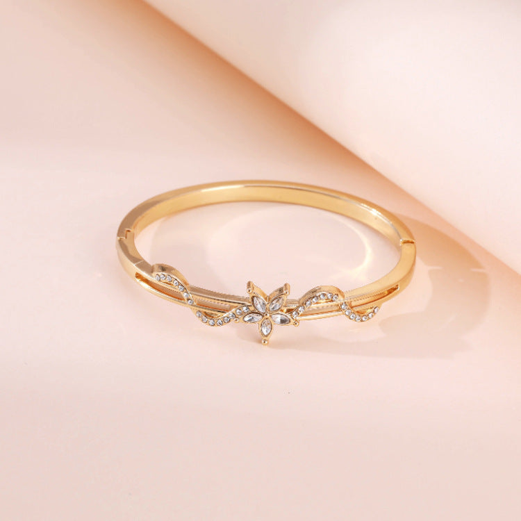 Womens Diamond Studded Bracelet Rhinestone Alloy Flower Design Electroplated Jewelry Elegant Accessory For Daily Wear