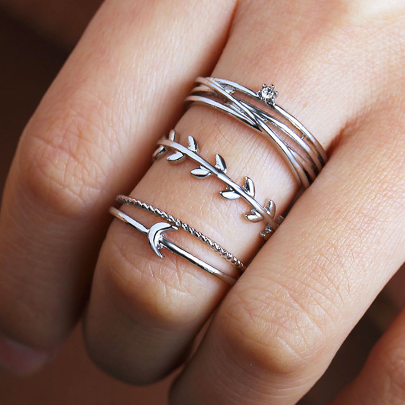 Womens Retro Leaf Ring Diamond Accent Alloy Unisex Celestial Moon Design Nature Inspired Jewelry Elegant Jewelry