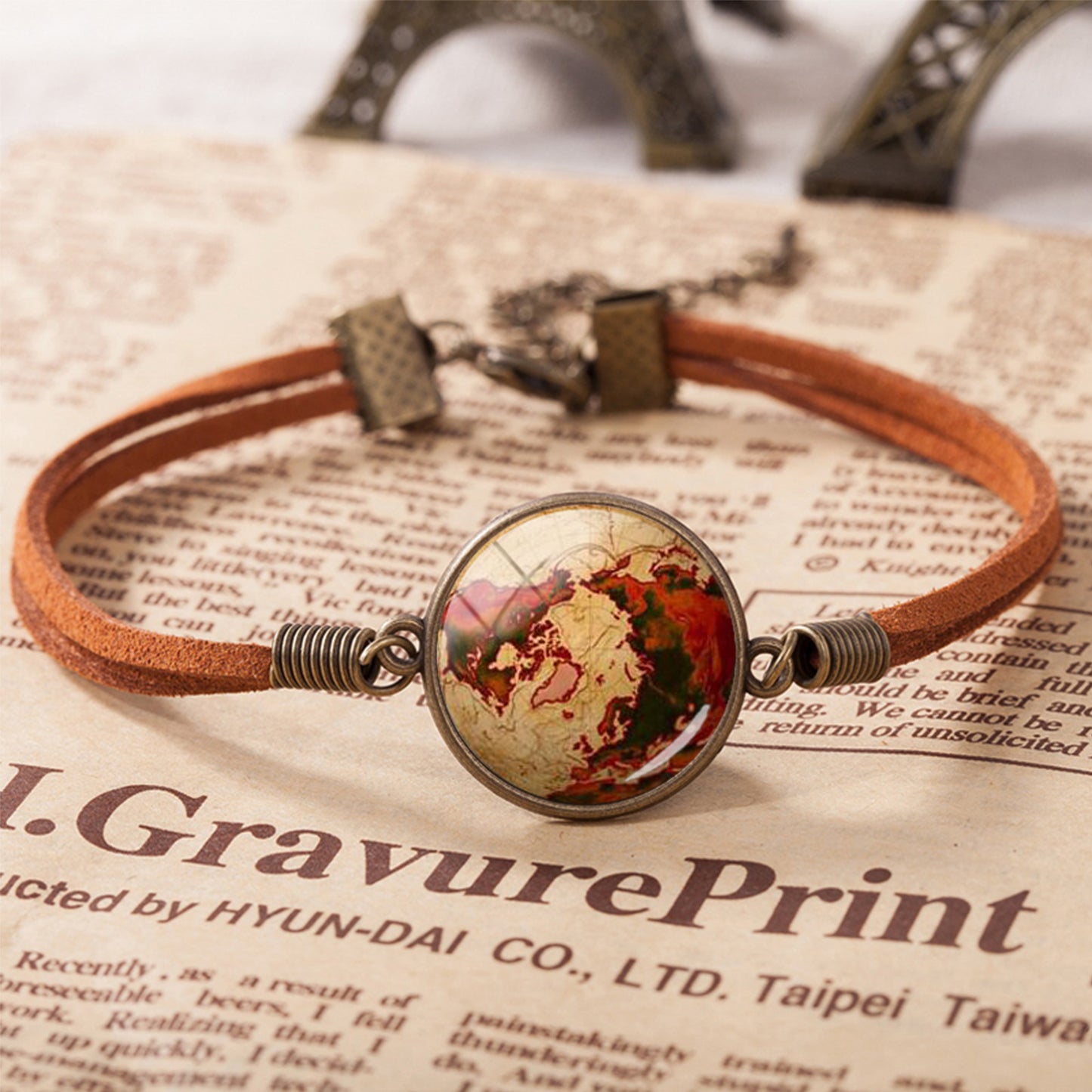 Unisex Retro Woven Alloy Bracelet World Map Glass Stone