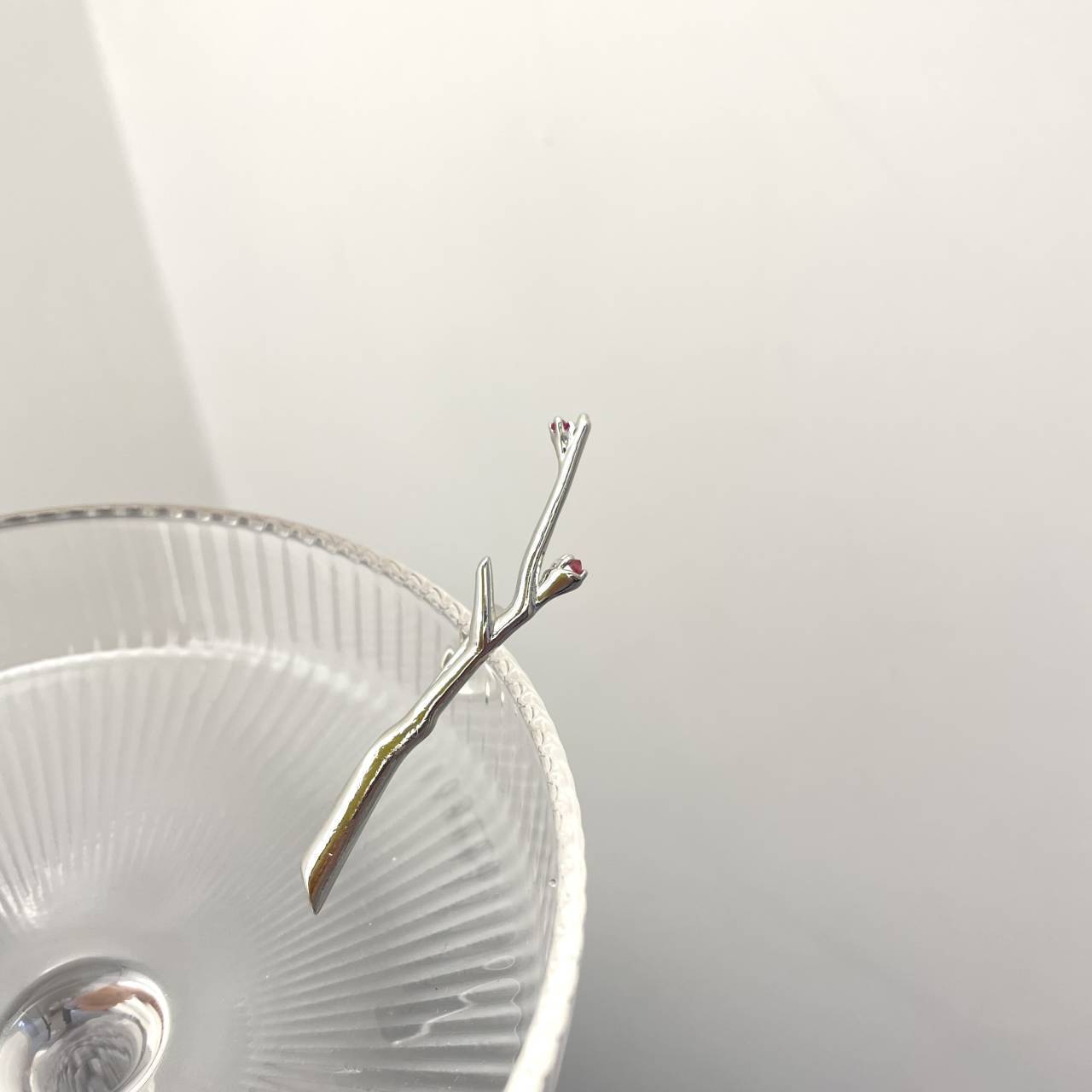 Womens Alloy Branch Ring With Geometric Metal Elements Electroplated Finish Korean Style Fashion Jewelry Trend