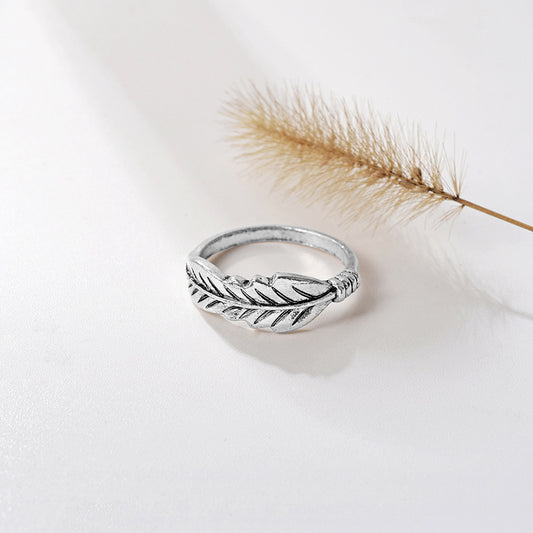 Leaf Shape Ring for Women Retro Alloy Jewelry Electroplated European American Style Ring Classic Vintage Charm