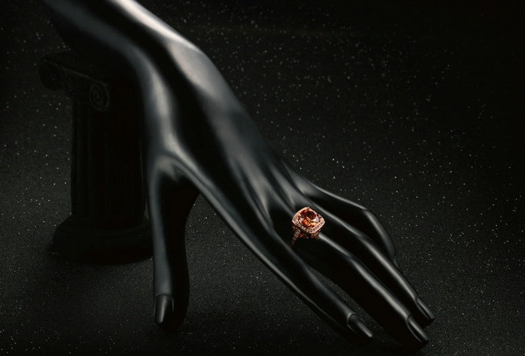 Womens Rose Gold Plated Ring With Micro Inlaid Zircon Geometric Design Elegant European American Accessory Jewelry