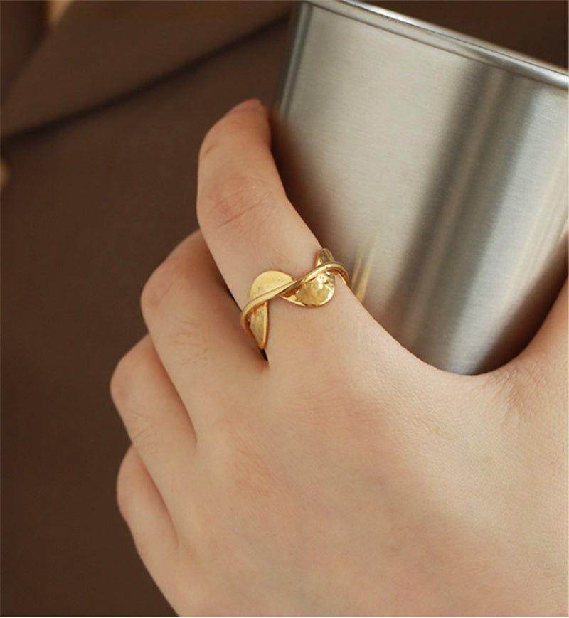 High Color Retention Vacuum Plating Real Gold Minimalist Wave Pattern Retro
