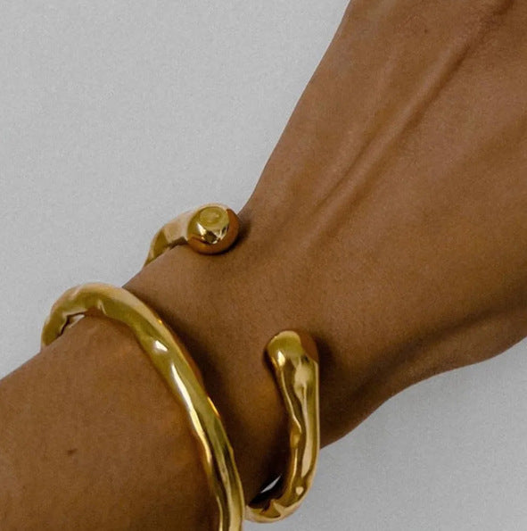 Womens Open Ended Bangle Bracelet Electroplated Alloy European American Style Fashionable Gift Gold Silver Finish