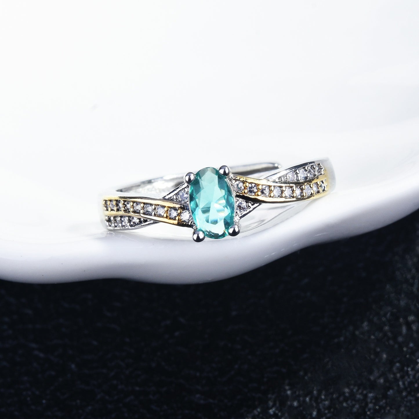 Womens Emerald Ring Geometric Copper Metal Dual Tone Set Drilled Stones Jewelry Gift Elegant Dainty Gems Rings