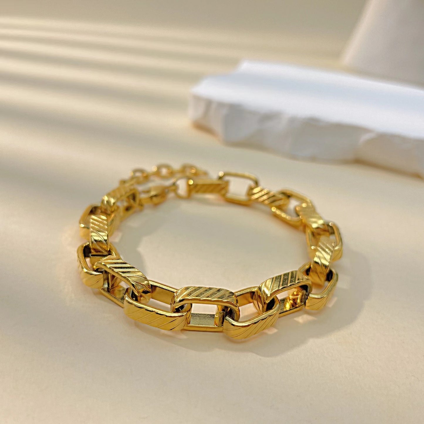 Women Titanium Steel Chain Bracelet Golden Electroplated Embossed Stitching Square Ring Detail Jewelry Fashion Chic