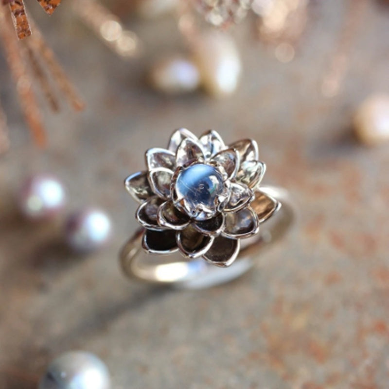 Lotus Flower Ring With Crystal Rhinestones European Inspired Metal Alloy Ring Artificial Gemstones Holiday Gift