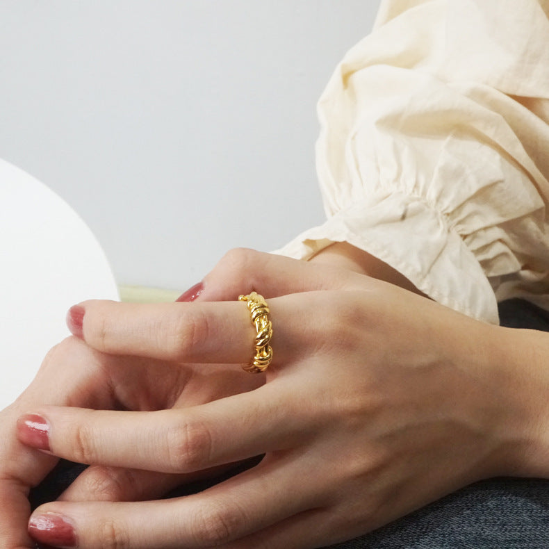 Women 18K Gold Plated Brass Ring European Pig Nose Design Statement Ring Trendy Adorn Chic Accessory For Women