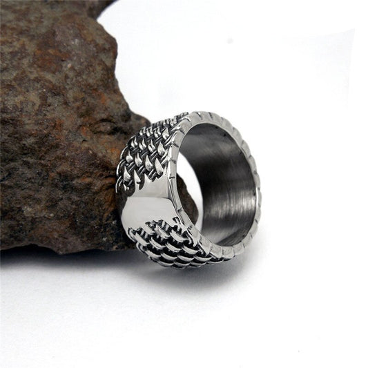 Love Intertwined With Retro Personality Domineering Ring