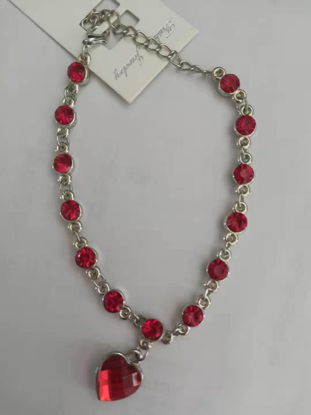 Womens Crystal Peach Heart Rhinestone Bracelet Alloy Jewelry Bangle European Style Fashion Elegant Daily Style