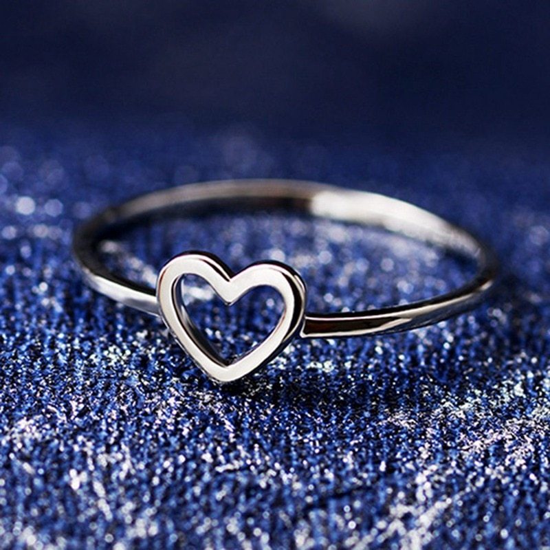 Womens Hollow Heart Rings Elegant Couple Rings Wedding and Engagement Anniversary Gift Fashion Jewelry Alloy