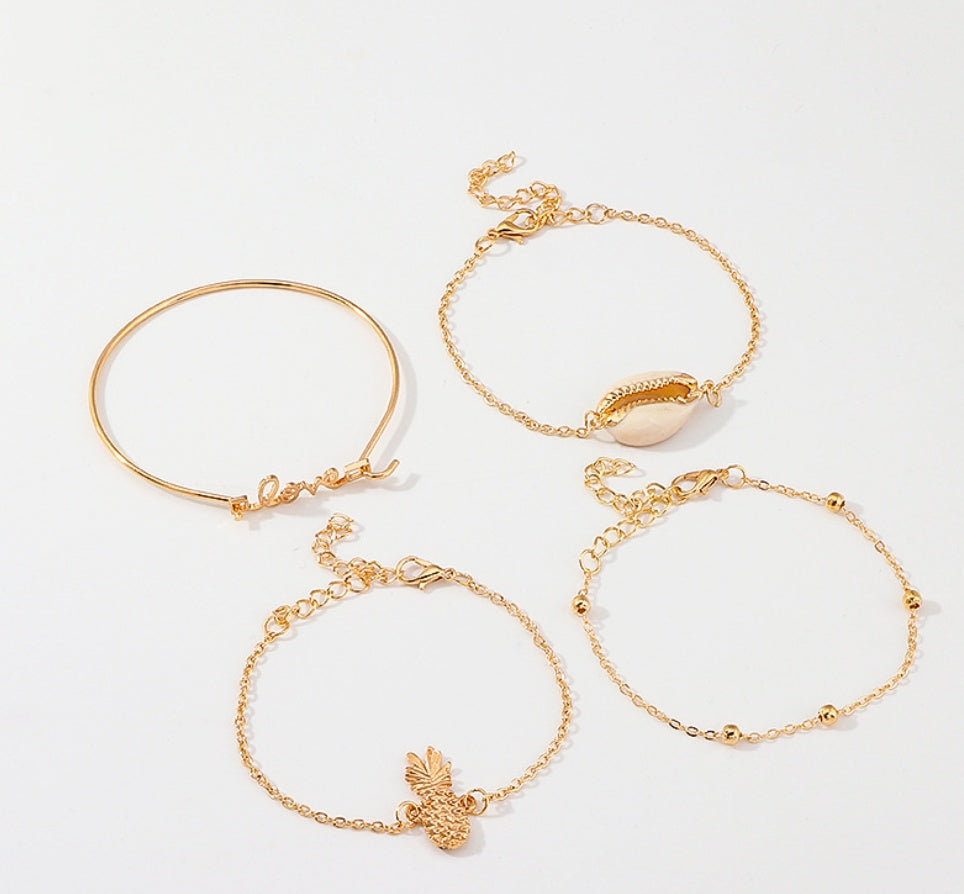 Womens Shell Pineapple Bracelet With Alloy Pineapple Charm Beach Jewelry European Fashion America Style Womens