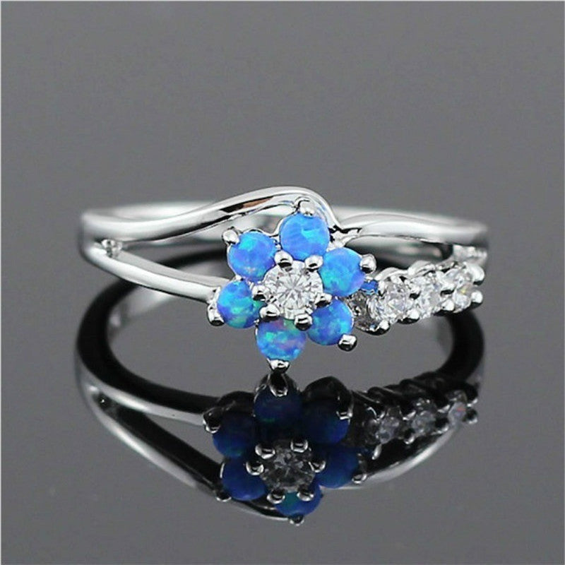 Womens Alloyed Flower Ring Gold Plated With Artificial Gemstones And Rhinestones European American Design Gift