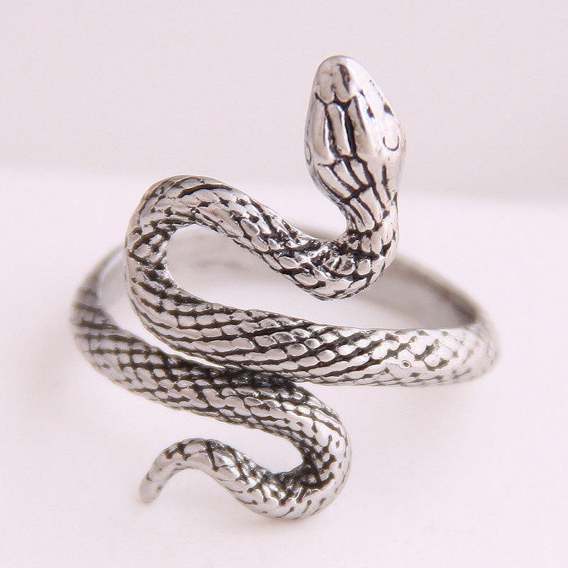 Unisex Adjustable Snake Rings Set Geometric Animal Metal Rings Bohemian Retro Style for Women and Men Pack of 4
