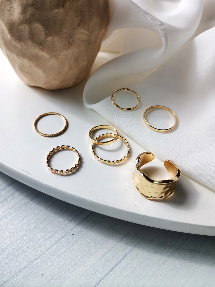 Womens Knuckle Ring Set Silver and Gold Plated Stackable Midi Rings 7 Piece Fashion Alloy Jewelry for Everyday Style