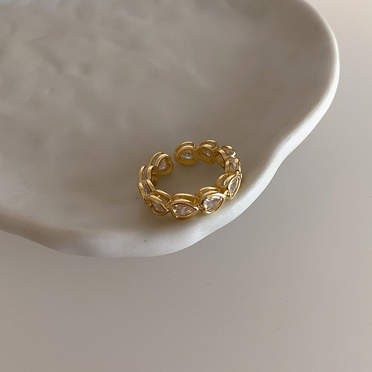 Retro Minimalist Heart Shaped Zircon Ring Gold Plated For Women Elegant Jewelry Accessory Gentle Everyday Glow