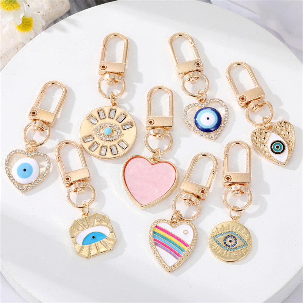 Eye Keychain Pendant Durable Metal Key Chain With Love Heart Design Carved Oil Dripping Decoration Extra Shine