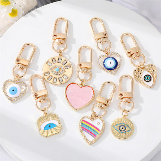 Eye Keychain Pendant Durable Metal Key Chain With Love Heart Design Carved Oil Dripping Decoration Extra Shine
