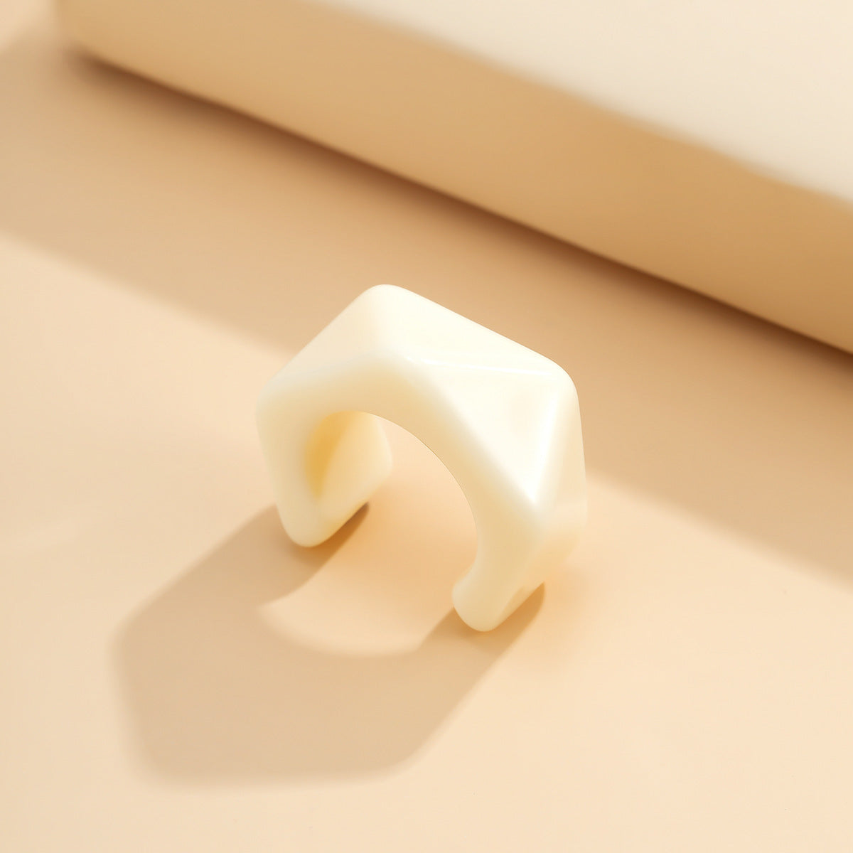 Vintage Geometric Resin Rings For Women Trendy Acrylic Bohemian Colorful Transparent Rings Individually Packed