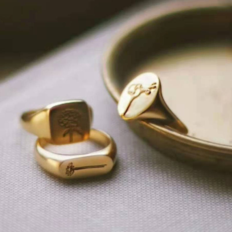 Womens Ring Titanium Steel Gold Plated Ring Flower Ring Daisy Ring Signet Ring Geometric Ring Fashion Jewelry Gift For Her European And American Ring