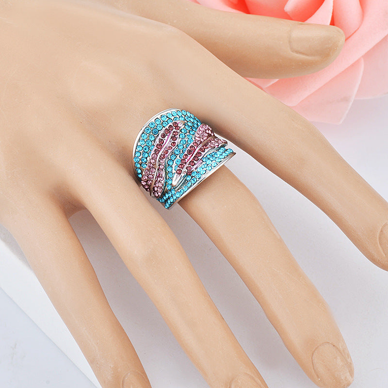 Couple Ring with Diamond Colored Leaf Design Fashion Alloy Ring Set with Rhinestones Exquisite Workmanship Vacuum Color Preserving Electroplating Environmental Protection Safety