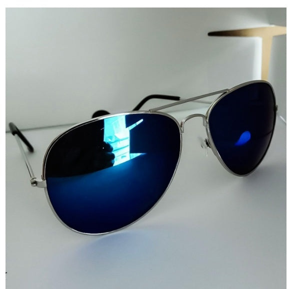 Metal Frame Polarized Sunglasses Driving Glasses With Dustproof Toad Mirror Design Fashion Eyewear Collections