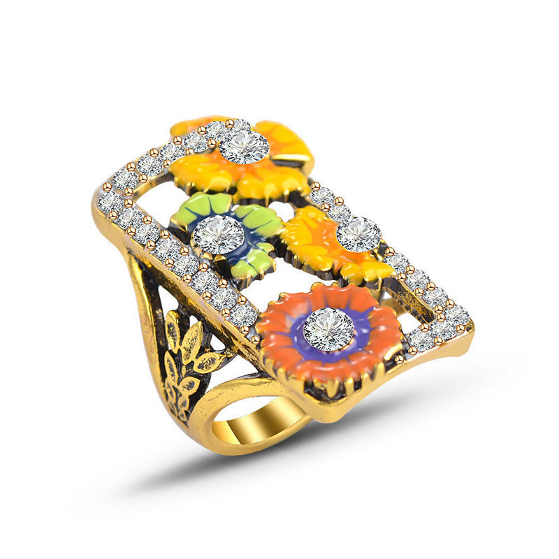 Womens Retro Enamel Flower Ring Gold Plated Rhinestone Inlaid Vintage Palace Statement Jewelry Accessory Charm