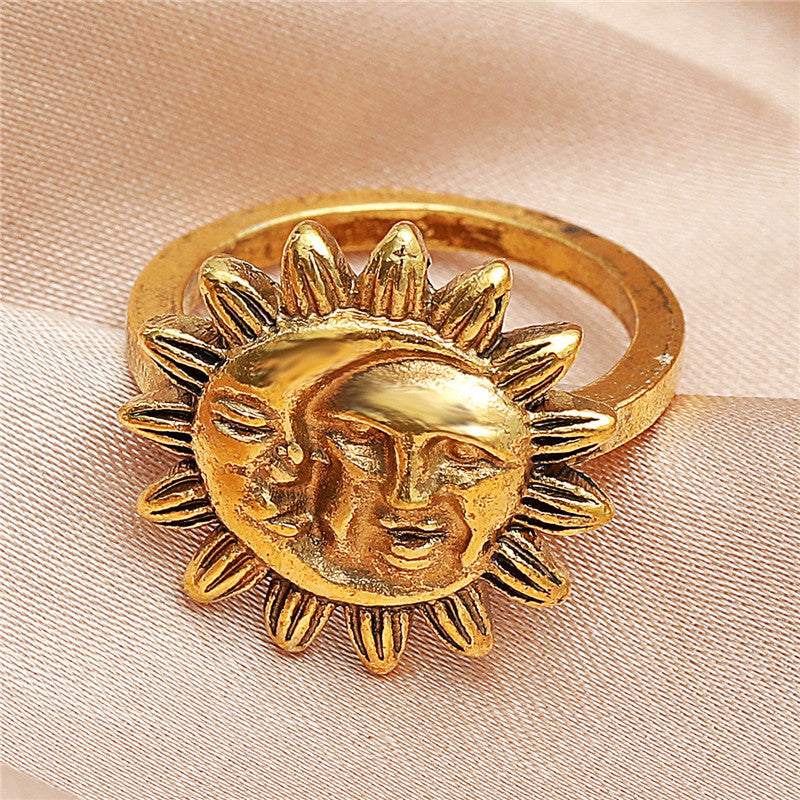 Vintage Abstract Face Ring Geometric Alloy Electroplated Jewelry Fashion Statement Ring With Unique Creative Design