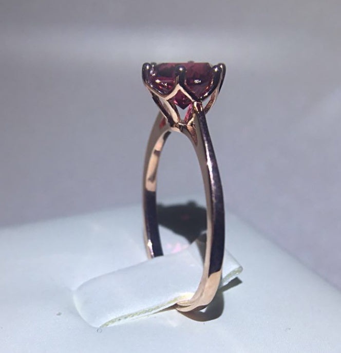 Rose Gold Ring With Diamond Inlaid Ruby Accent Six Claw