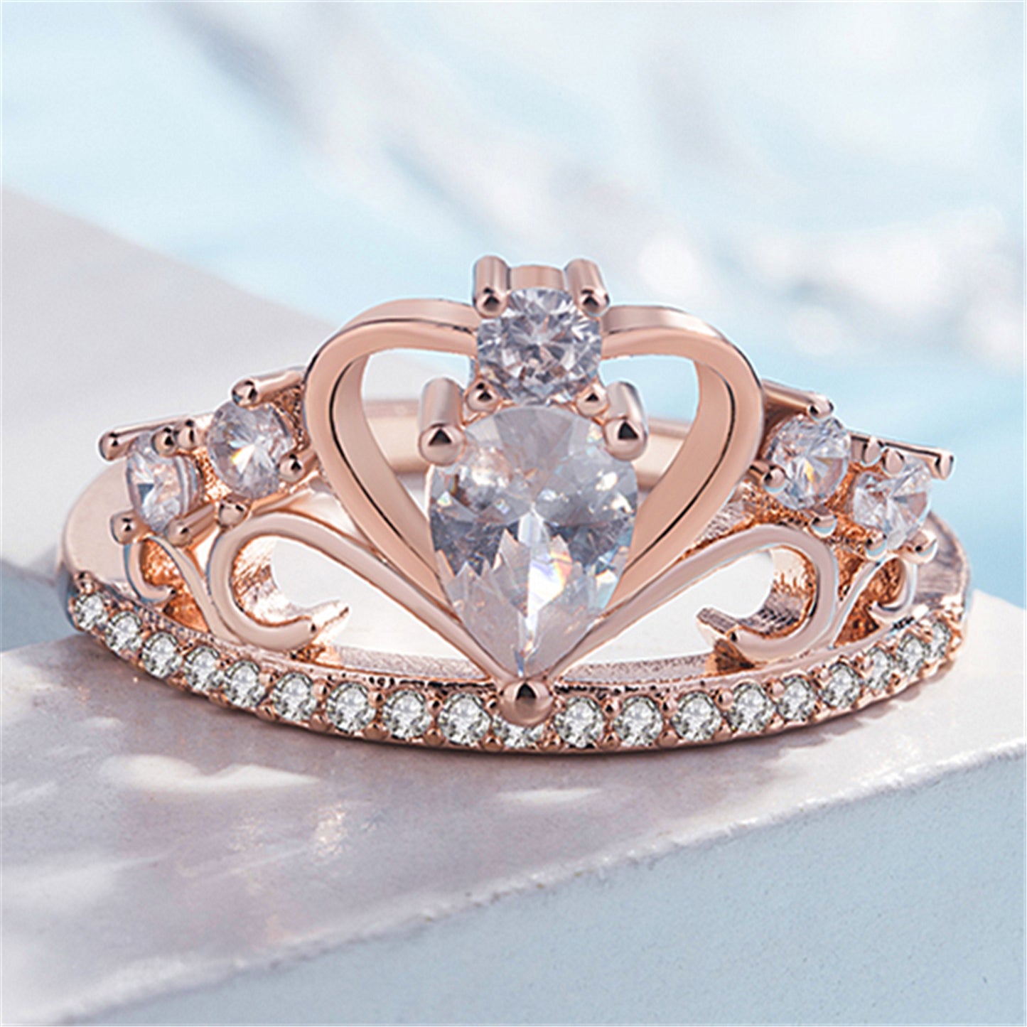 Unisex Crown Ring White Gold Inlaid Gem Wedding Band Copper Zircon Ring European American Fashion Jewelry Gift