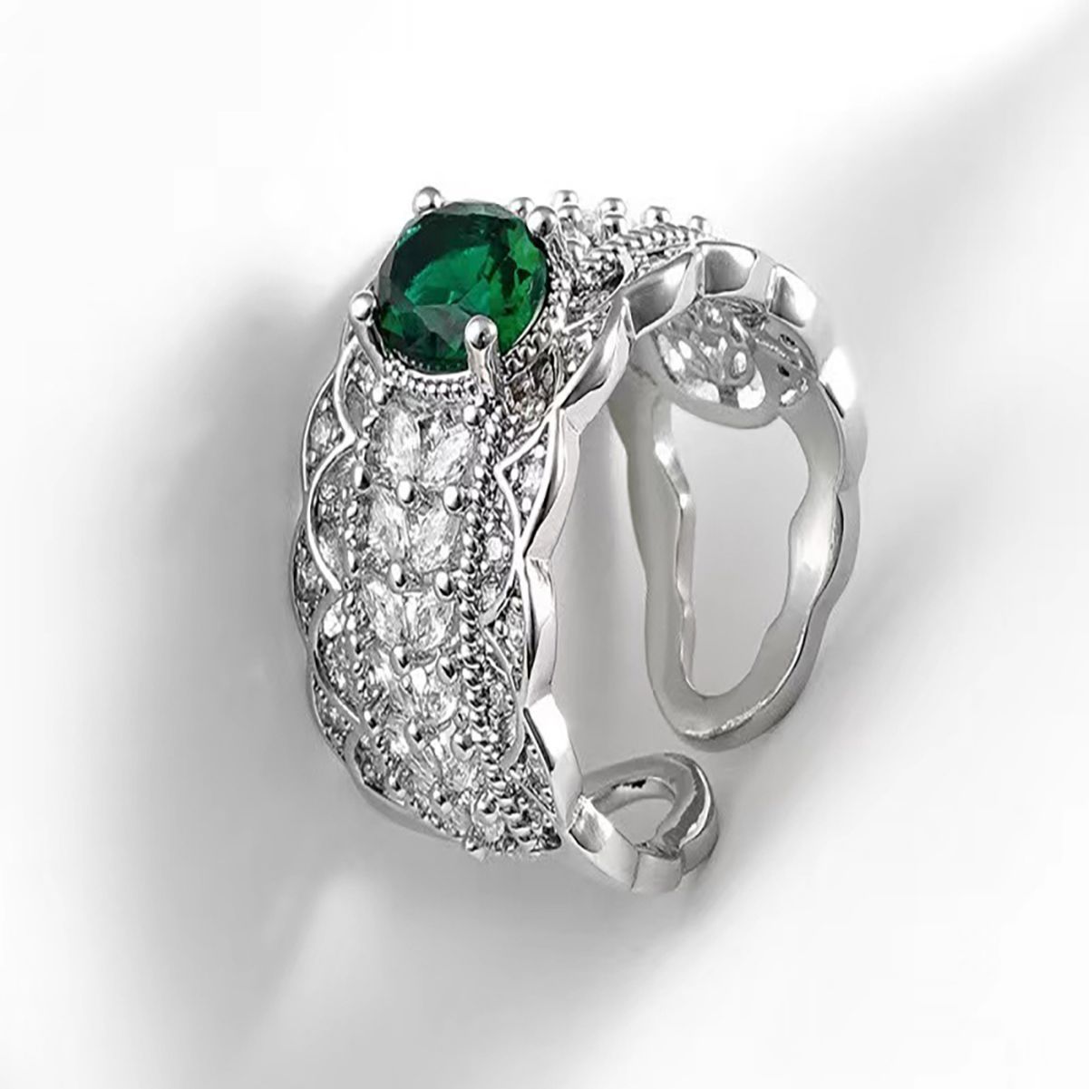 Vintage Court Style Hollow Emerald Diamond Wide Ring Copper Silver Inlaid Zircon For Women Average Size Round