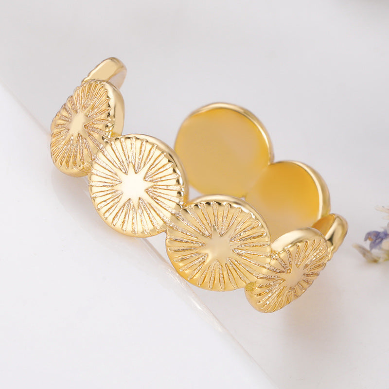Flower Design Zircon Ring Gold Tone Or Silver Tone Copper