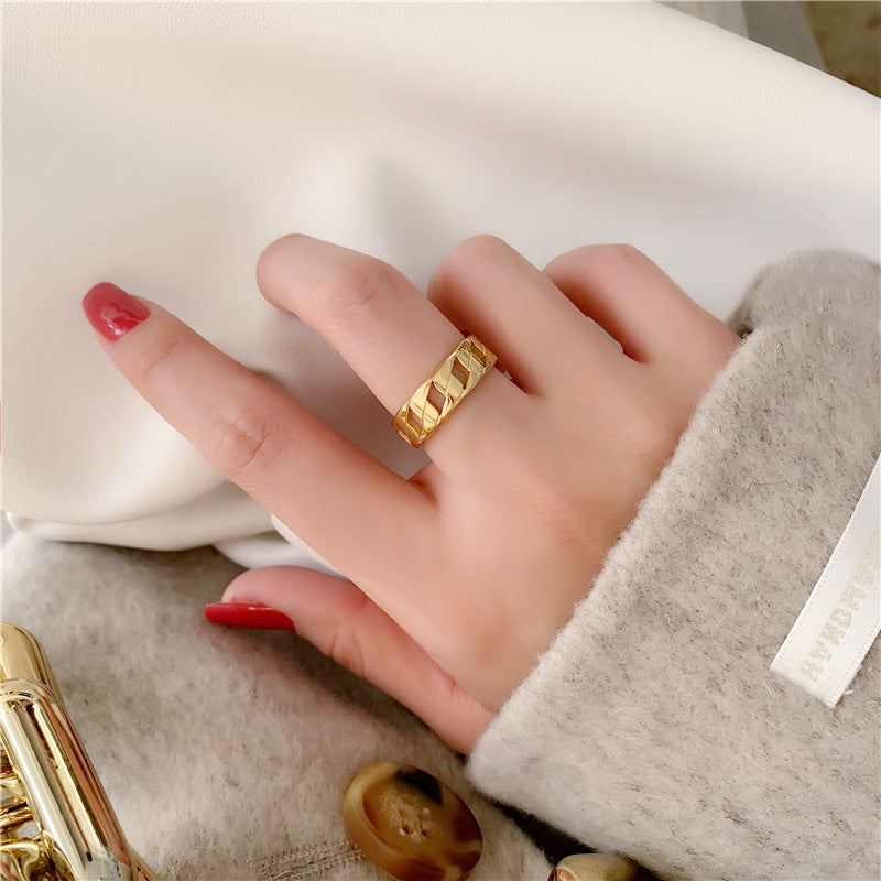 Geometric Titanium Steel Ring With 18K Gold Plating Fashion Bands In Silver And Gold Finish For Everyday Wears