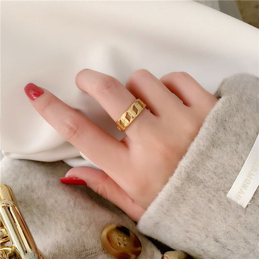 Geometric Titanium Steel Ring With 18K Gold Plating Fashion Bands In Silver And Gold Finish For Everyday Wears