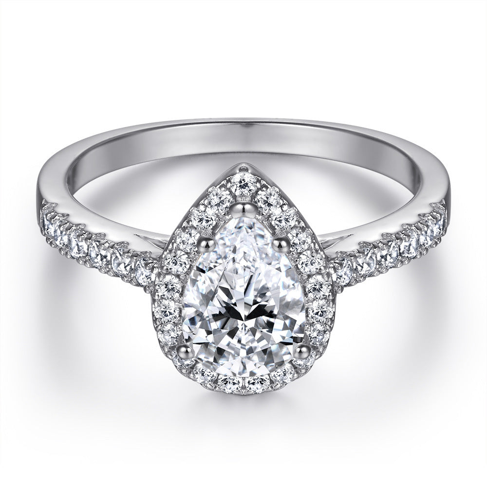 Geometric V Shaped 925 Silver Ring With Simulated Diamond