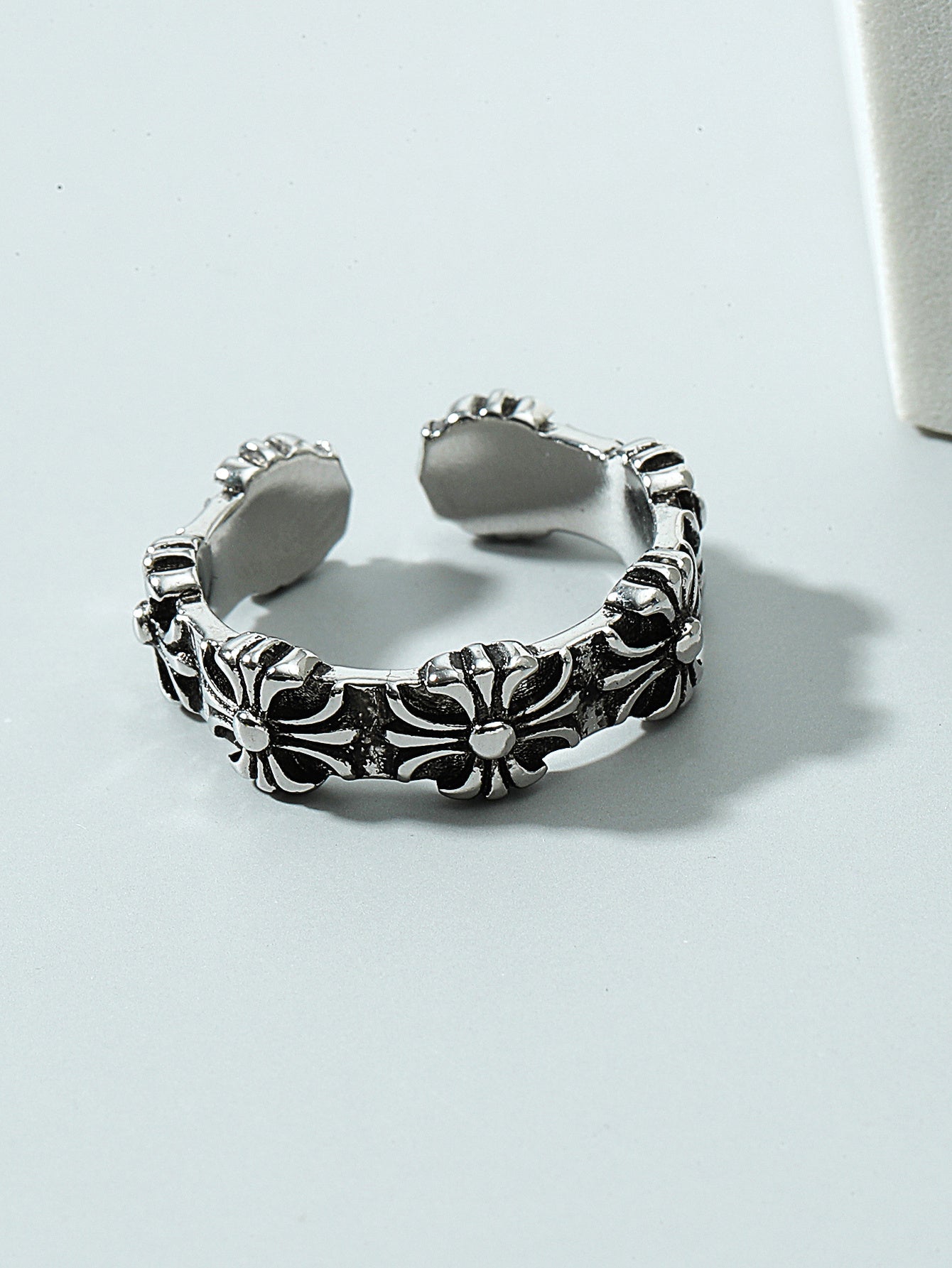 Womens Geometric Ring Adjustable Vintage Alloy Ring European American Style Simple Elegant Jewelry Modern Look