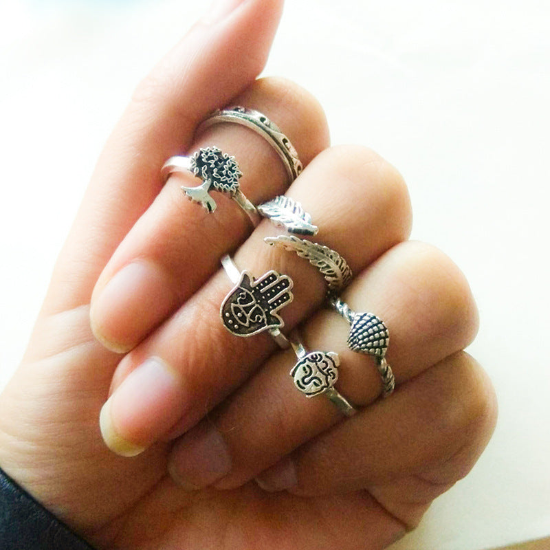 Womens Vintage Carved Alloy Rings Set European American Geometry Design Palm Leaf Ring Tail Ring Electroplated