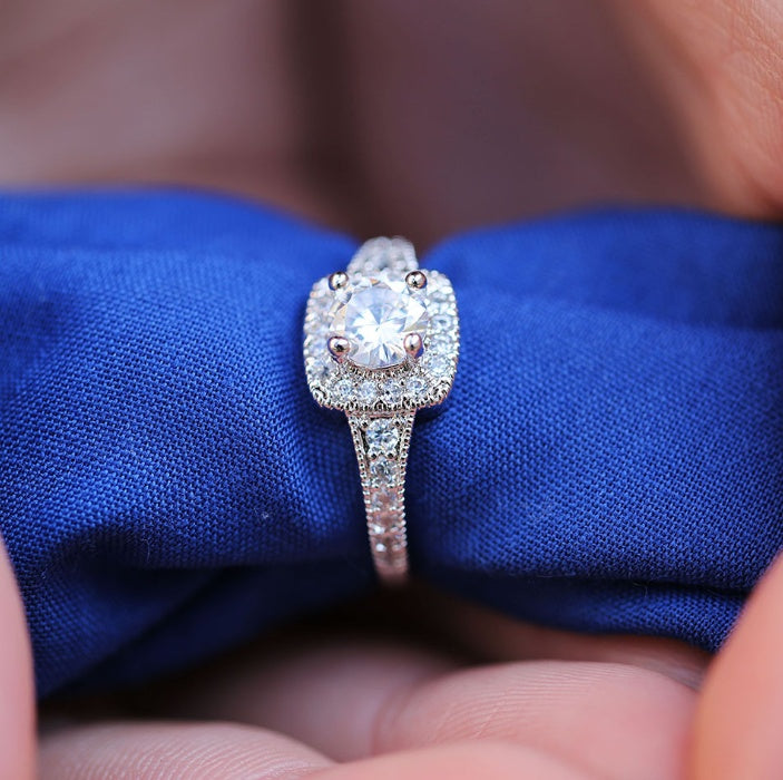 Womens Engagement Ring Four Claw Round Zircon Copper White Size 6 7 8 9 10 Durable Elegant Versatile Accessory